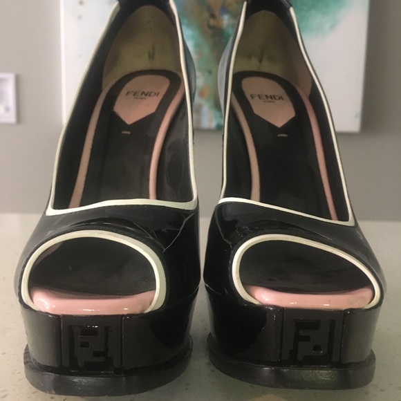 Fendi - Picture 4 of 7